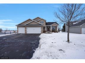 Property for sale at 901 Cobblestone Lane, Belle Plaine,  Minnesota 56011